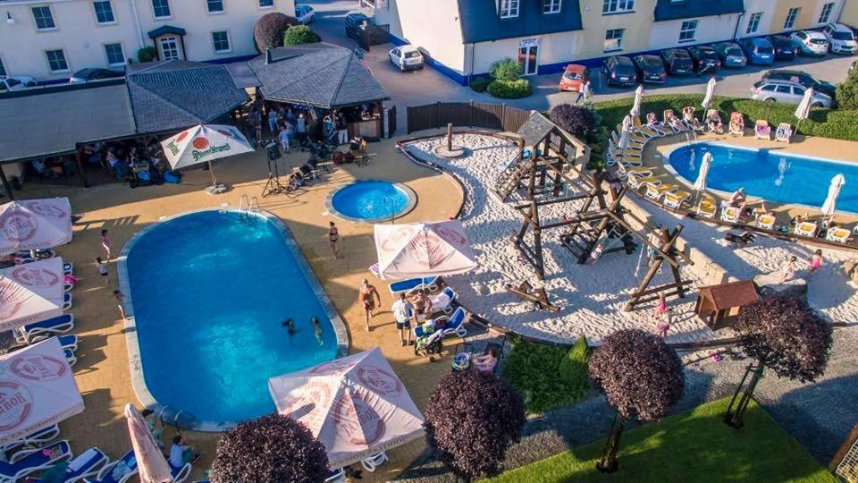 Hotel Za Vodou Dvur Kralove nad Labem Exterior photo